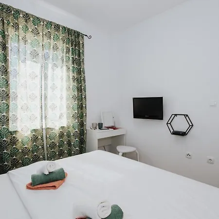 House Marija Drvenik Mali Holiday home